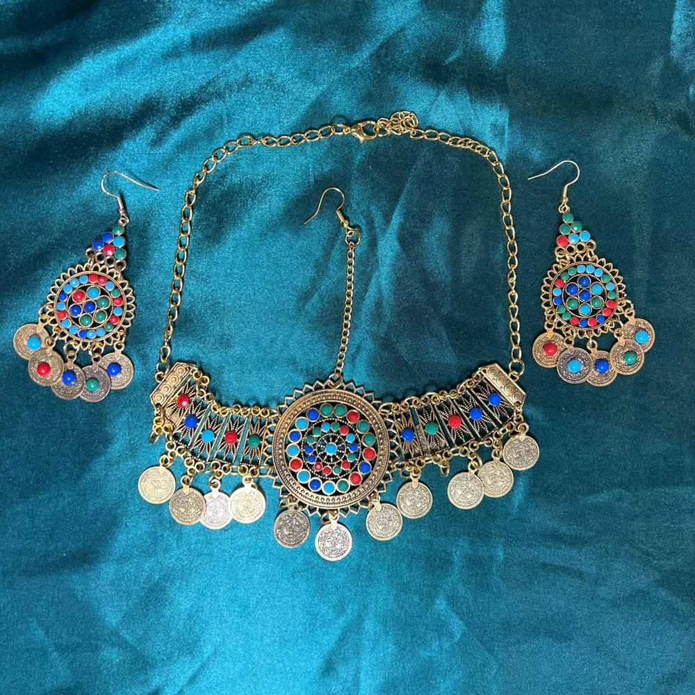 NEW 4 piece earrings, head piece, and necklace set